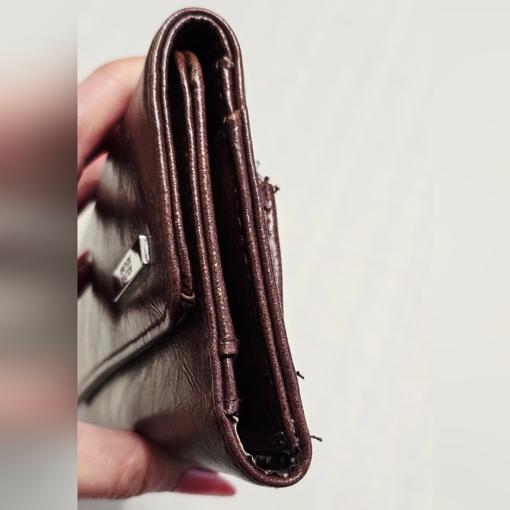 Kenneth Cole Reaction Brown Leather Continental Wallet - Picture 3 of 12